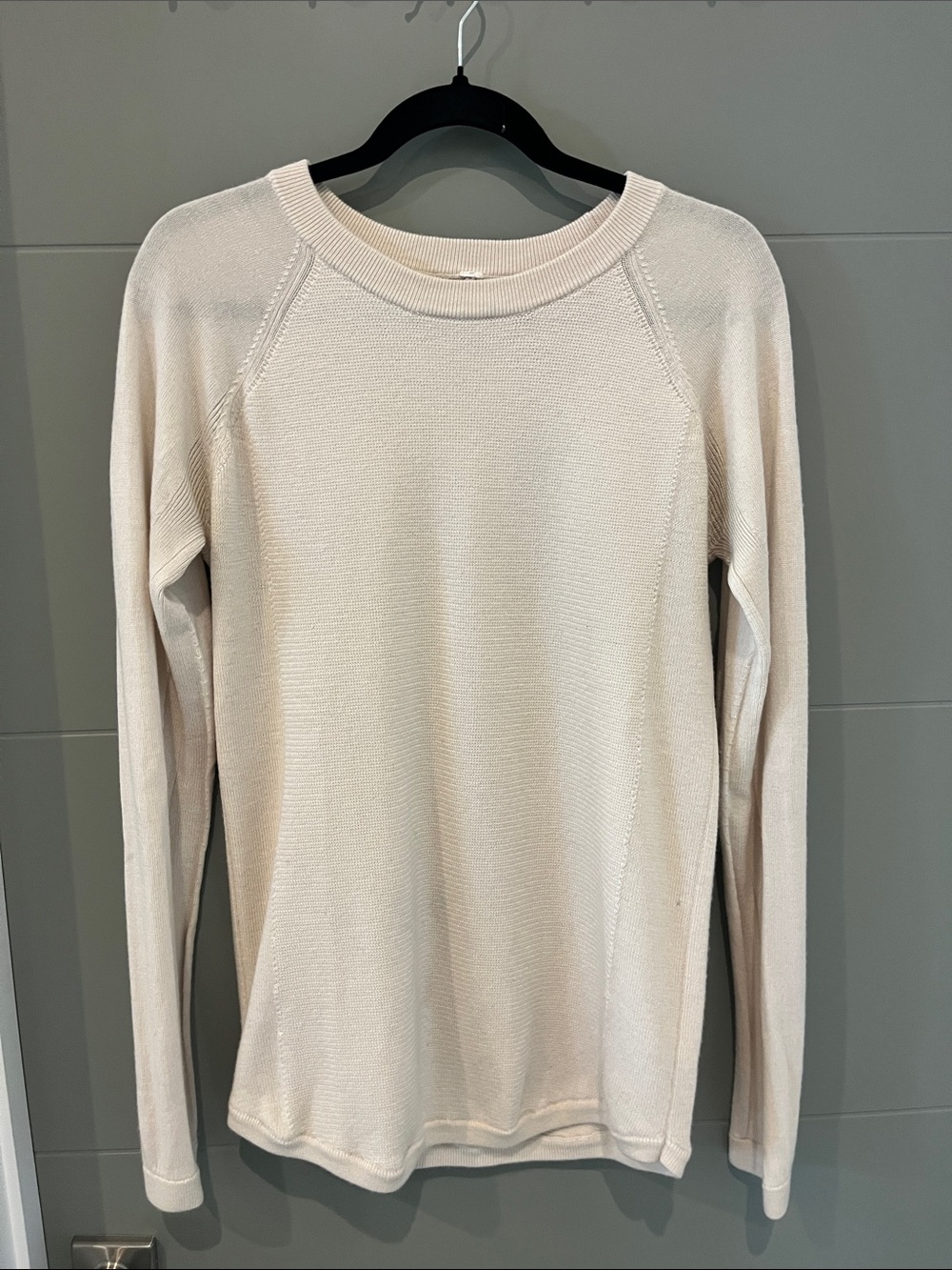 Women’s size 8 Lululemon Merino wool sweater